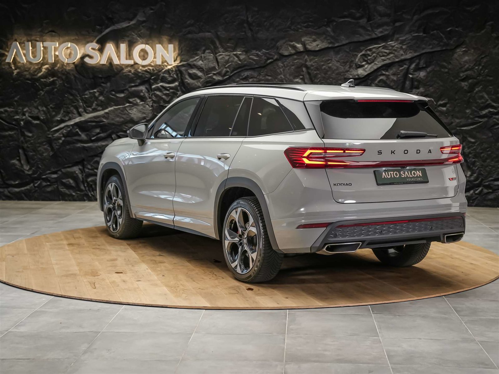 SKODA Kodiaq 2.0 TSI RS 4x4 *7 Sitze*Panorama*Sitzlüftung*H, Petrol, Second hand / Used, Automatic - 4