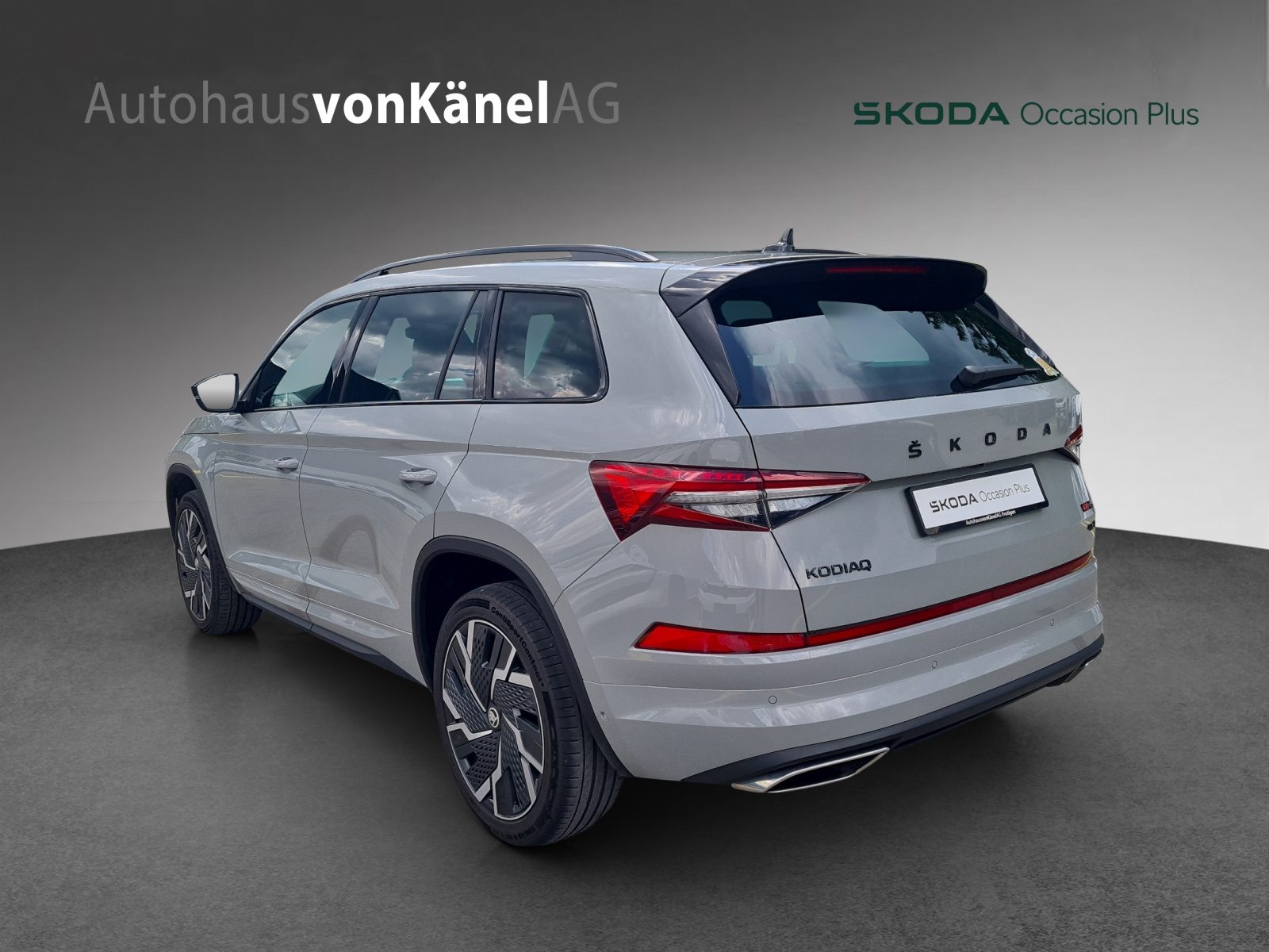 SKODA NEW KODIAQ RS, Petrol, Second hand / Used, Automatic - 3