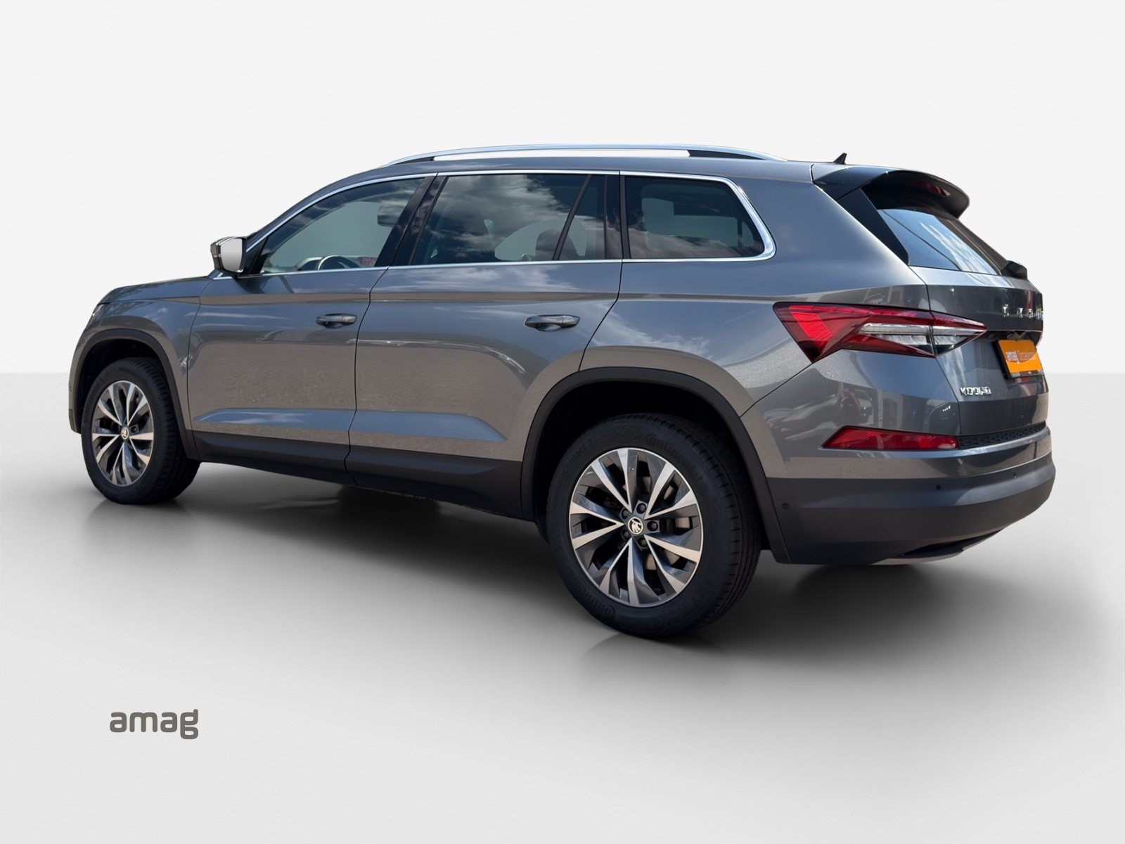 SKODA NEW KODIAQ Style, Petrol, Second hand / Used, Automatic - 3