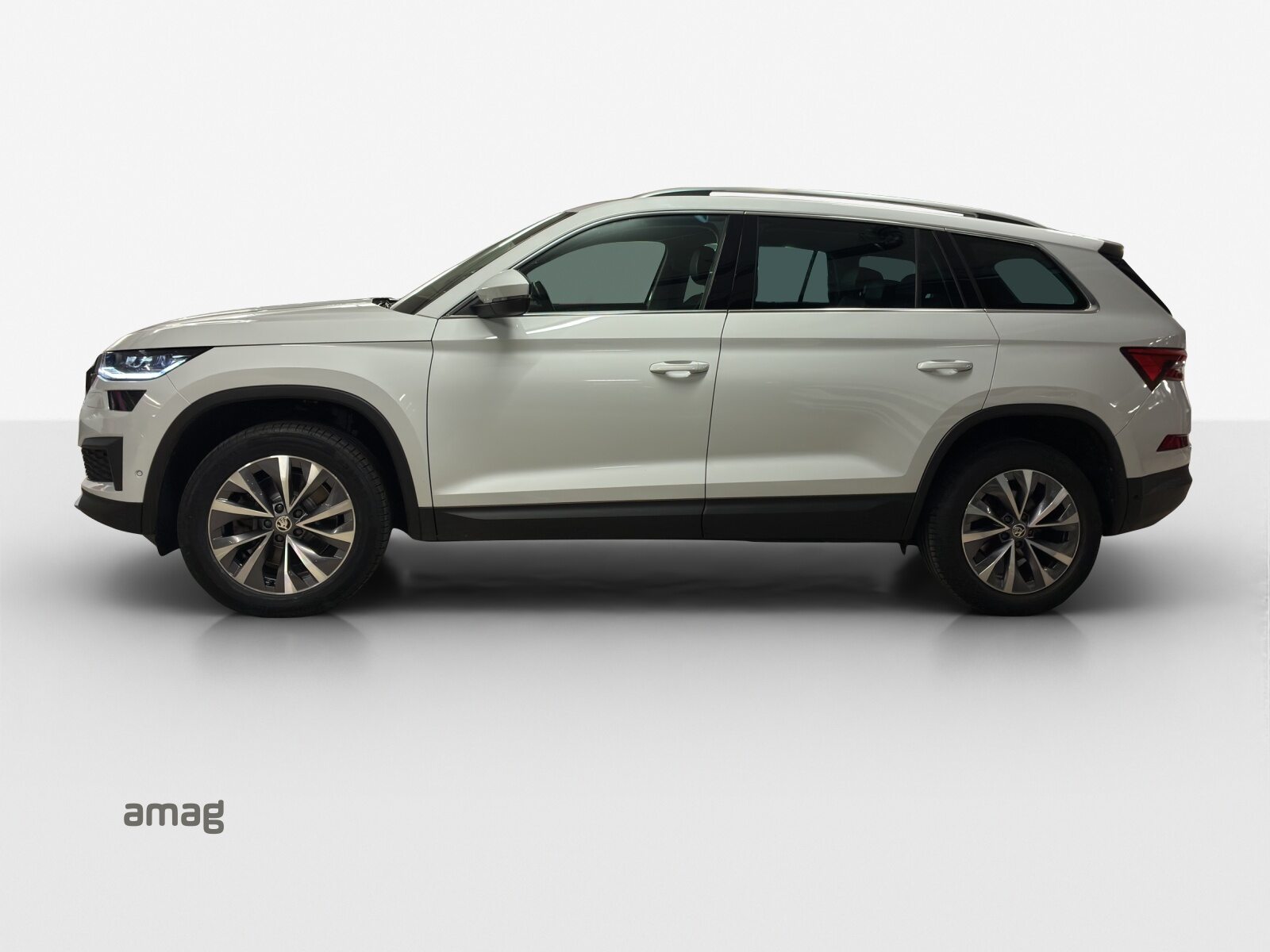 SKODA NEW KODIAQ Style, Petrol, Second hand / Used, Automatic - 2