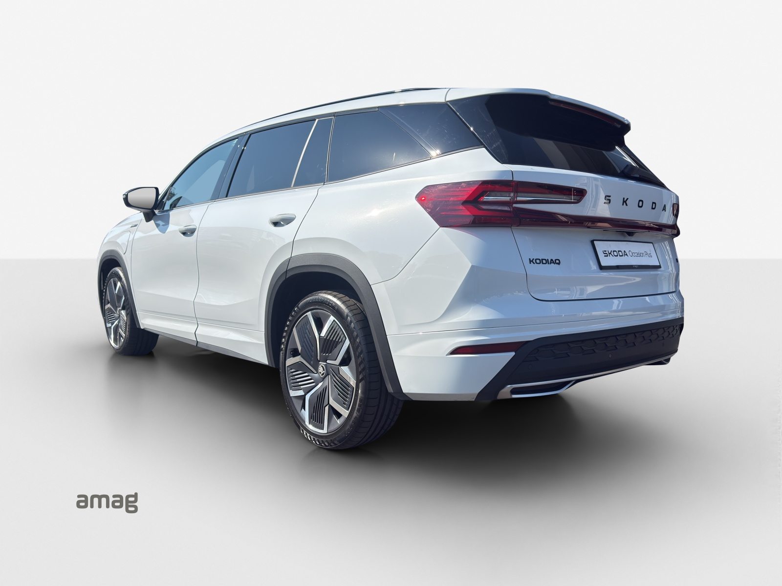 SKODA Kodiaq iV Sportline, Voll-Hybrid Benzin/Elektro, Occasion / Gebraucht, Automatik - 3