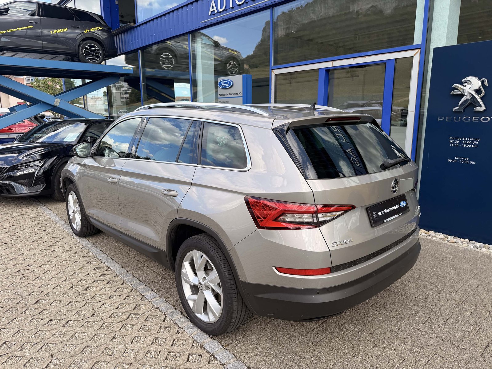 SKODA Kodiaq 2.0 TSI Style  DSG, Benzin, Occasion / Gebraucht, Automatik - 7