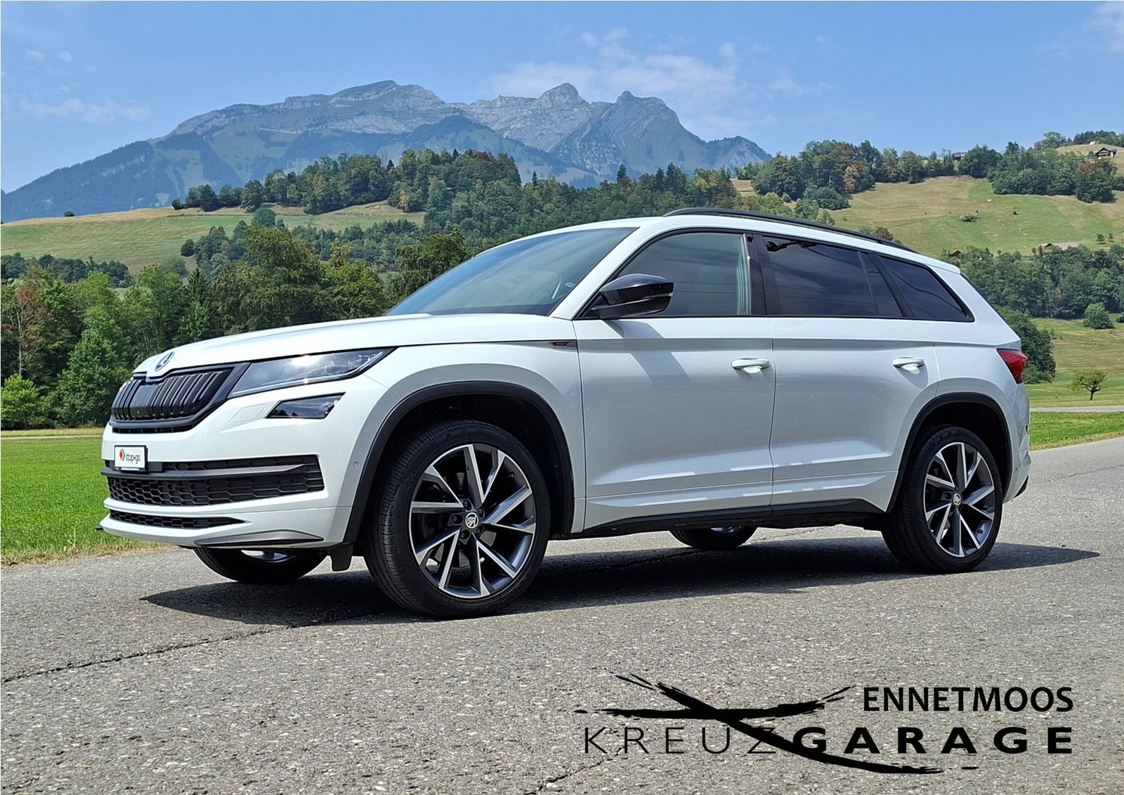 SKODA Kodiaq 2.0 TSI 4x4 Sport Line *8-fach bereift+AHK+Pano, Benzin, Occasion / Gebraucht, Automatik - 3