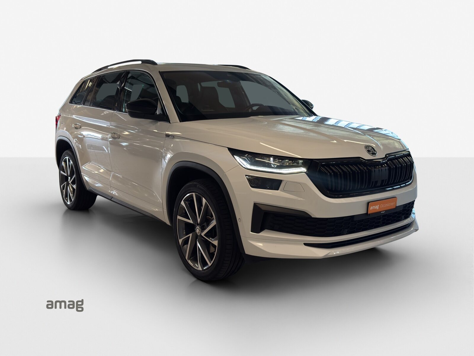 SKODA NEW KODIAQ SportLine, Petrol, Second hand / Used, Automatic - 6