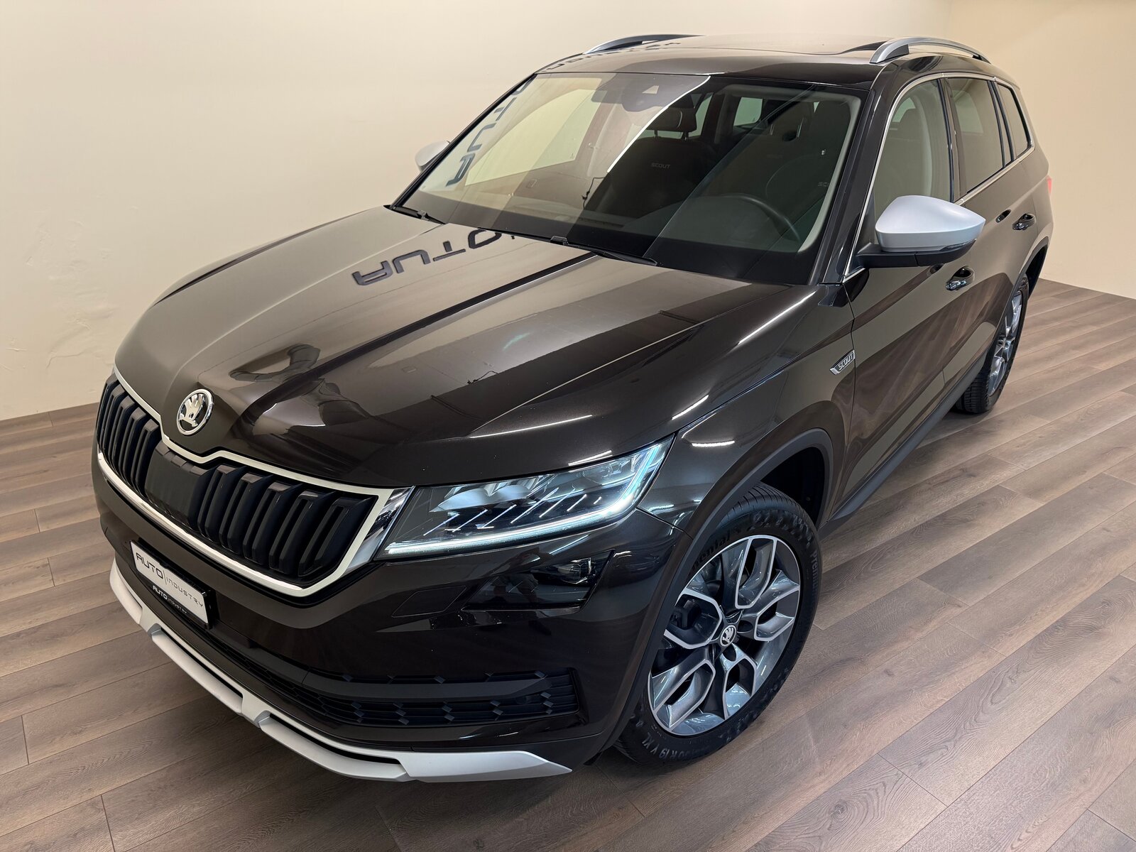 SKODA Kodiaq 2.0 TSI Scout DSG 4x4, Petrol, Second hand / Used, Automatic - 2