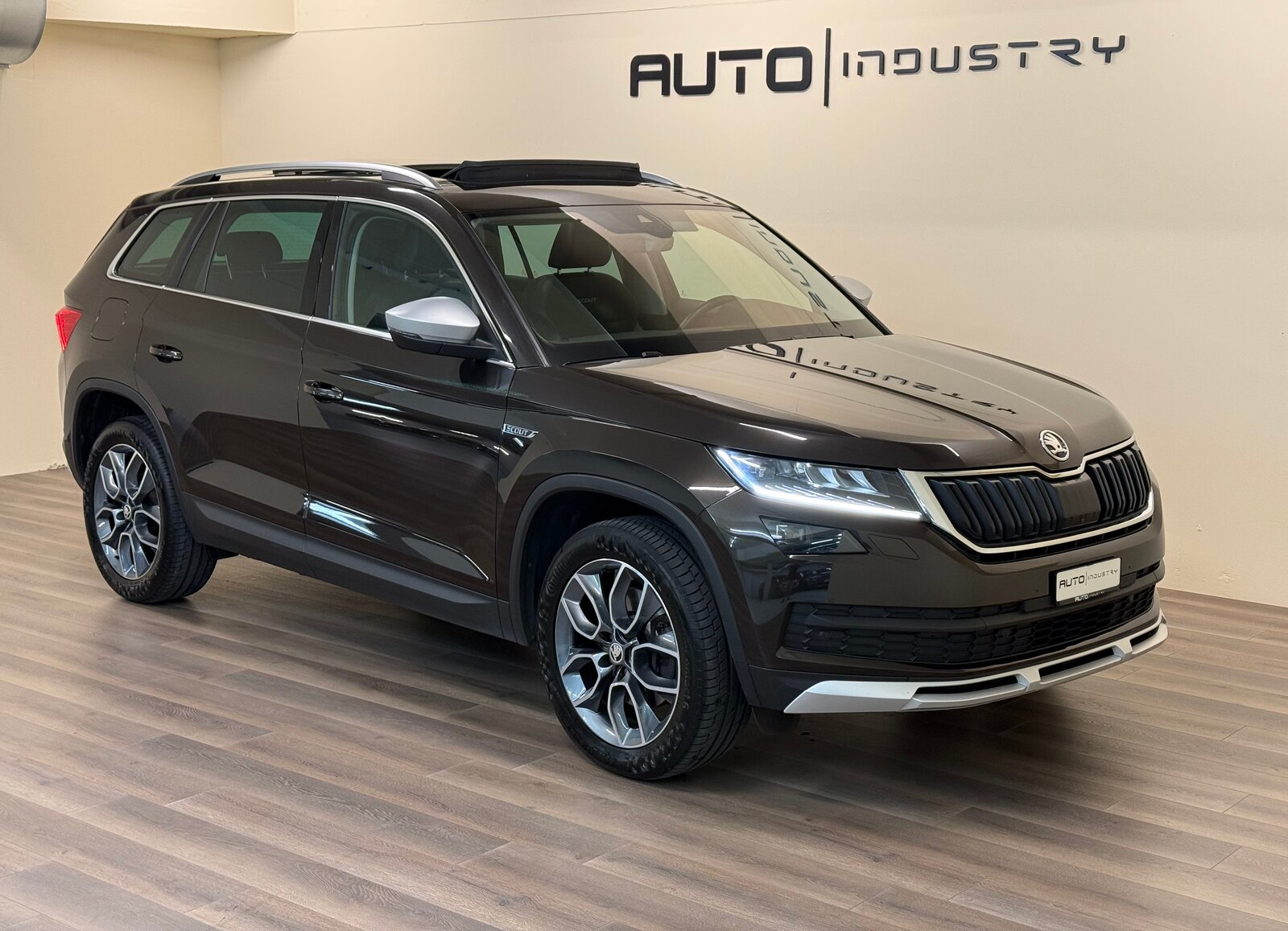 SKODA Kodiaq 2.0 TSI Scout DSG 4x4, Petrol, Second hand / Used, Automatic - 5