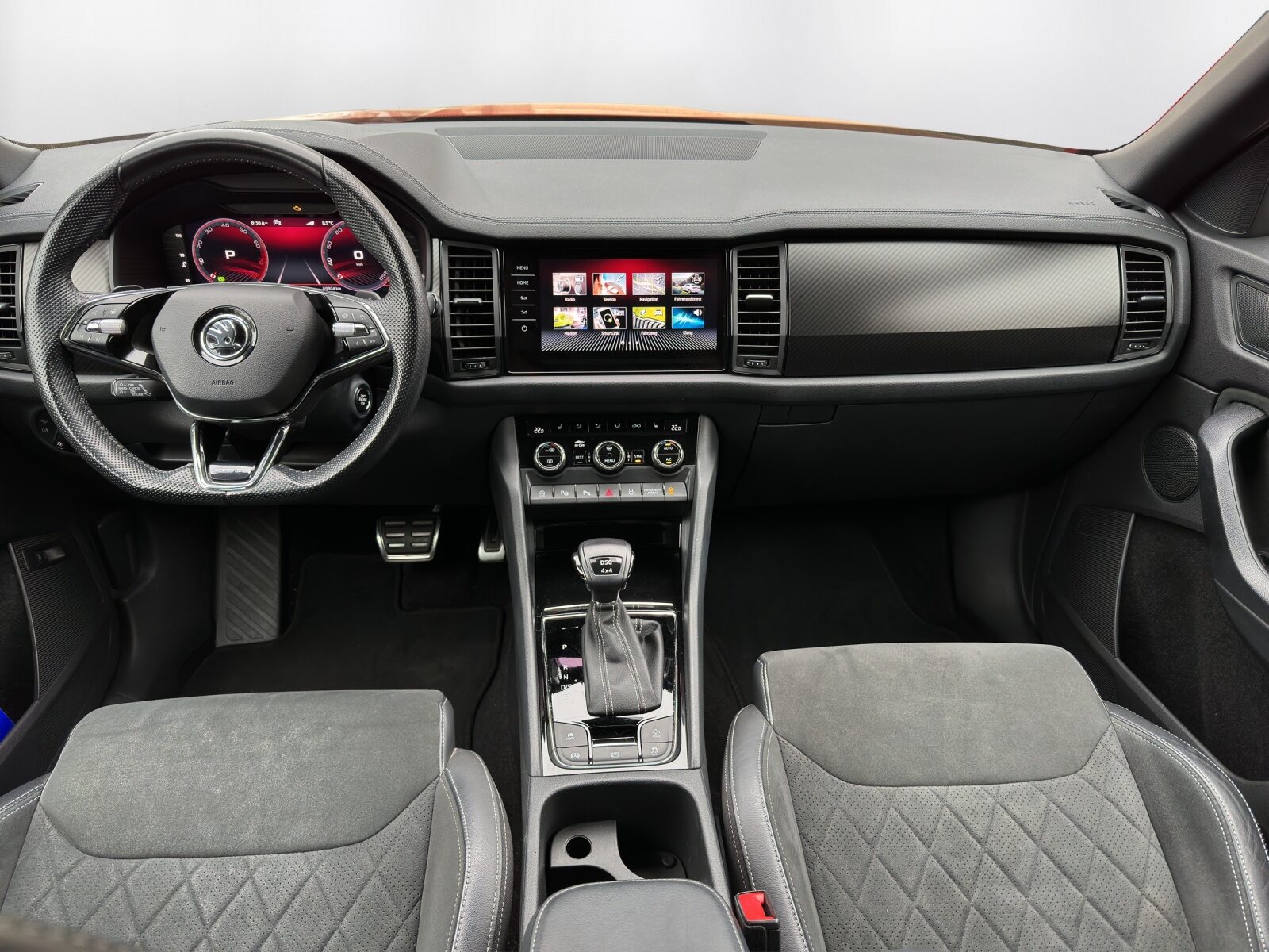 SKODA NEW KODIAQ SportLine, Benzin, Occasion / Gebraucht, Automatik - 7