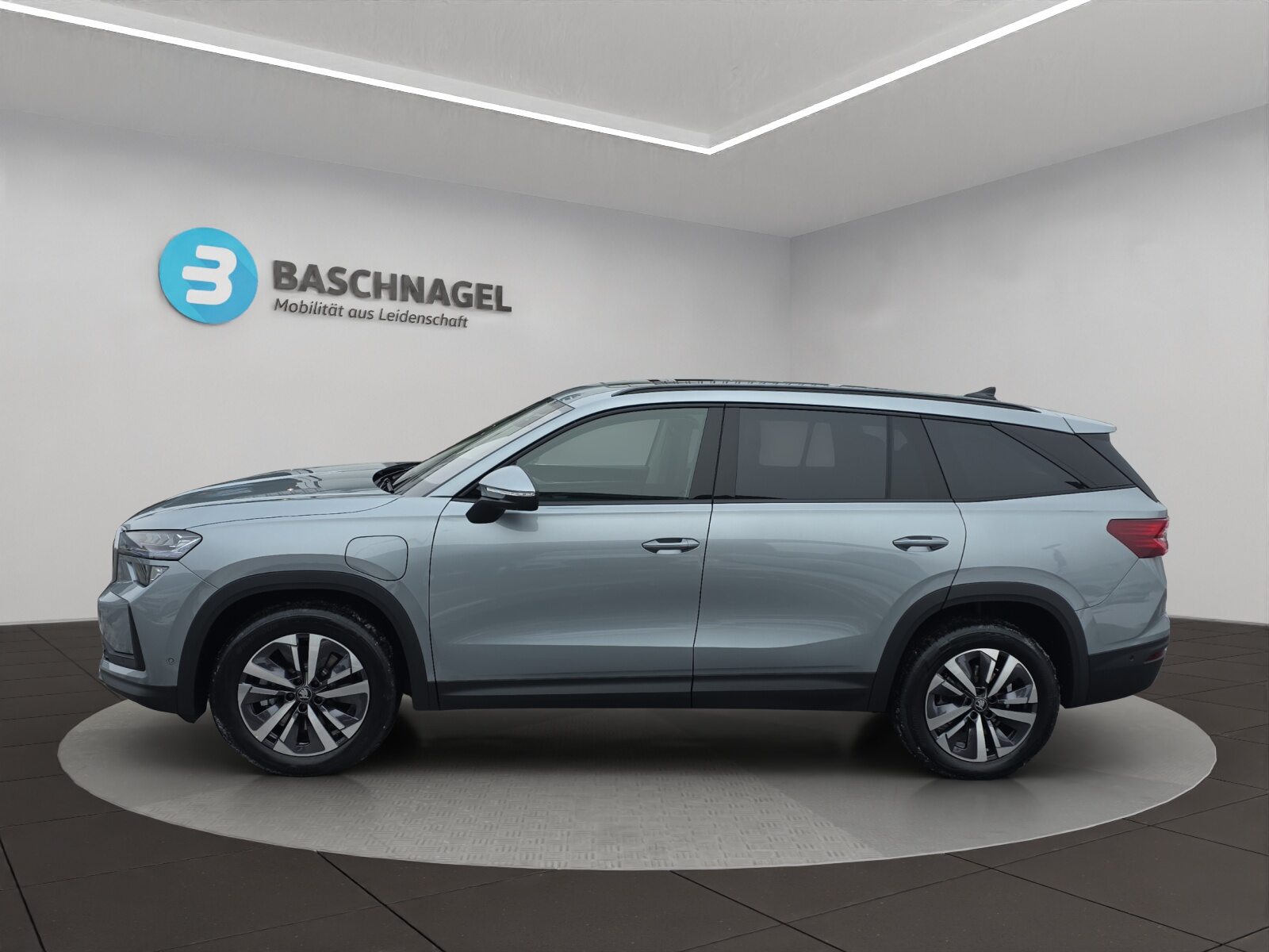 SKODA Kodiaq iV Dynamic (Netto), Full-Hybrid Petrol/Electric, Second hand / Used, Automatic - 2