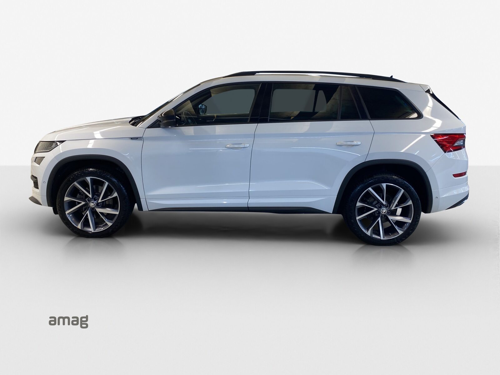 SKODA KODIAQ SportLine, Petrol, Second hand / Used, Automatic - 2