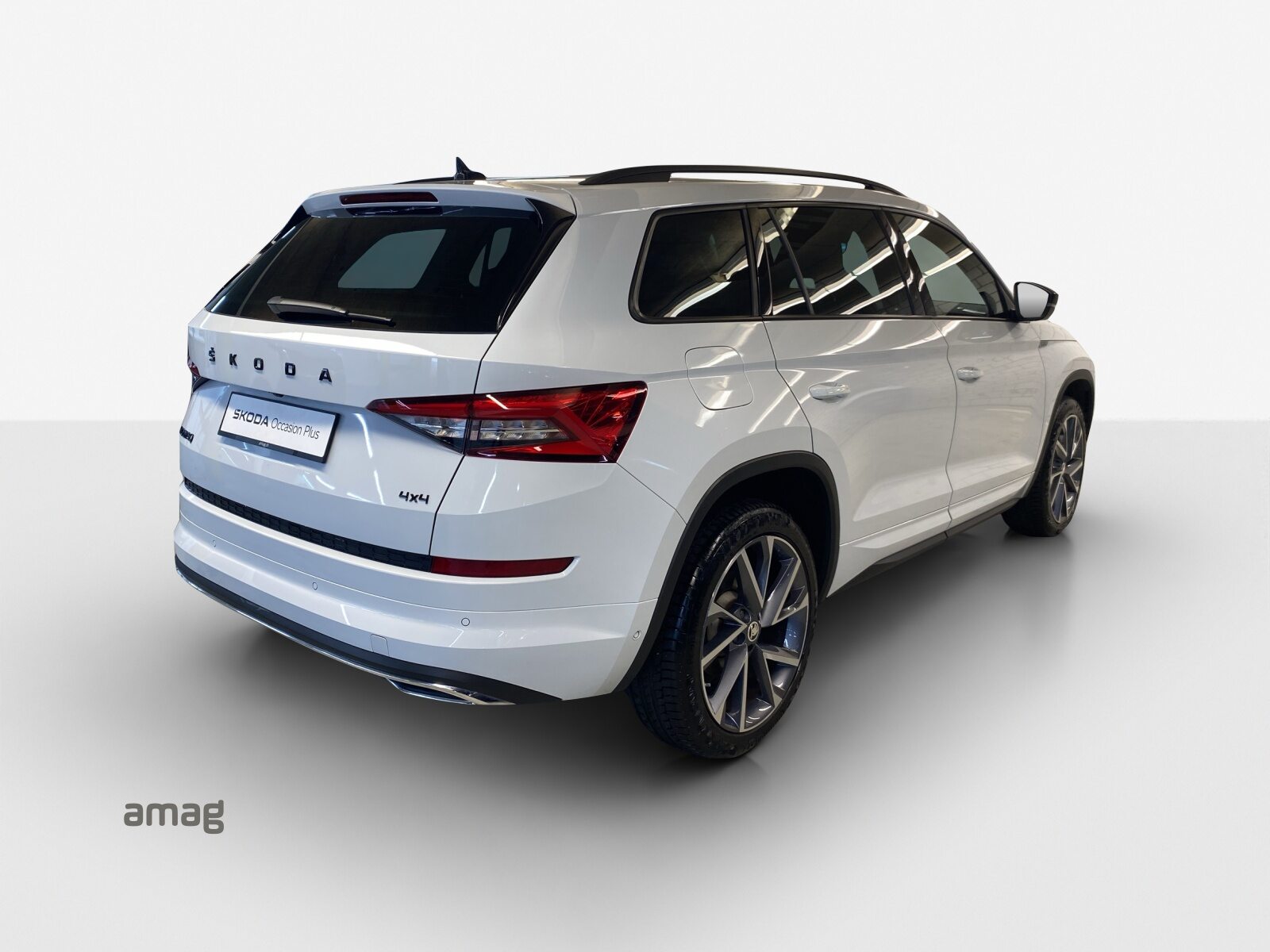 SKODA KODIAQ SportLine, Petrol, Second hand / Used, Automatic - 5