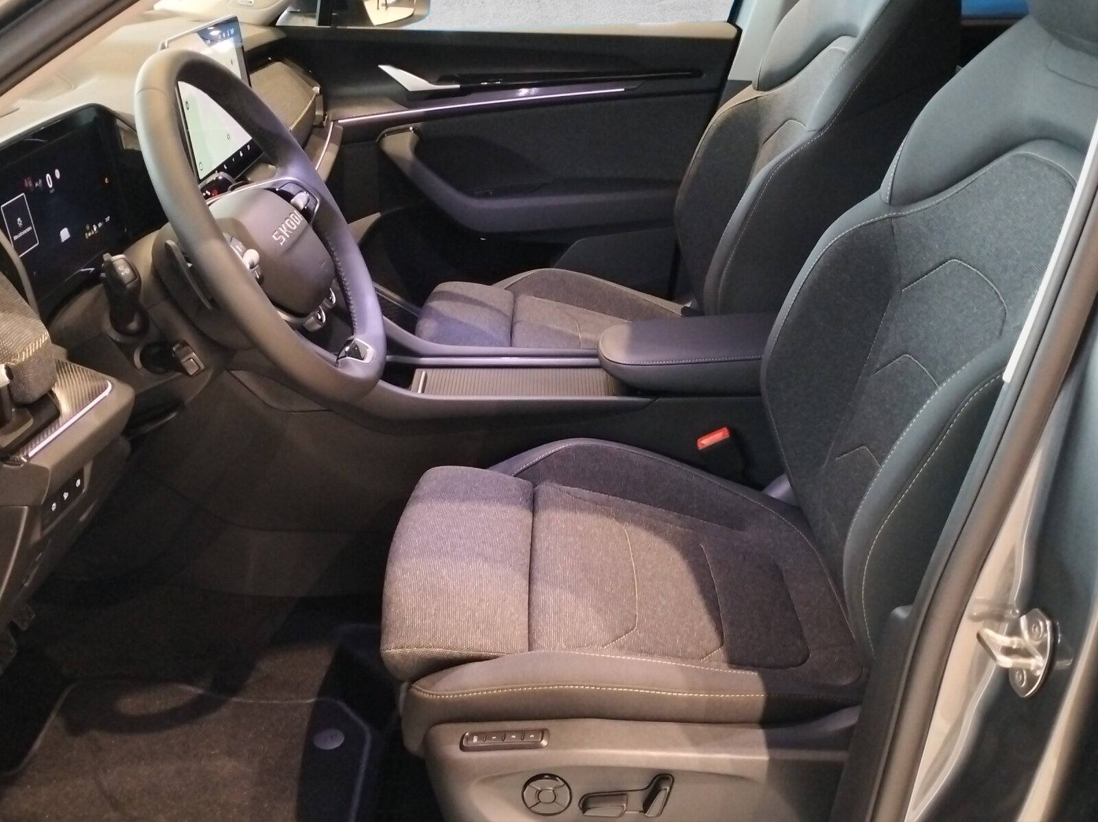 SKODA Kodiaq 1.5 TSI mHEV Selection, Hybride Léger Essence/Électricité, Occasion / Utilisé, Automatique - 7