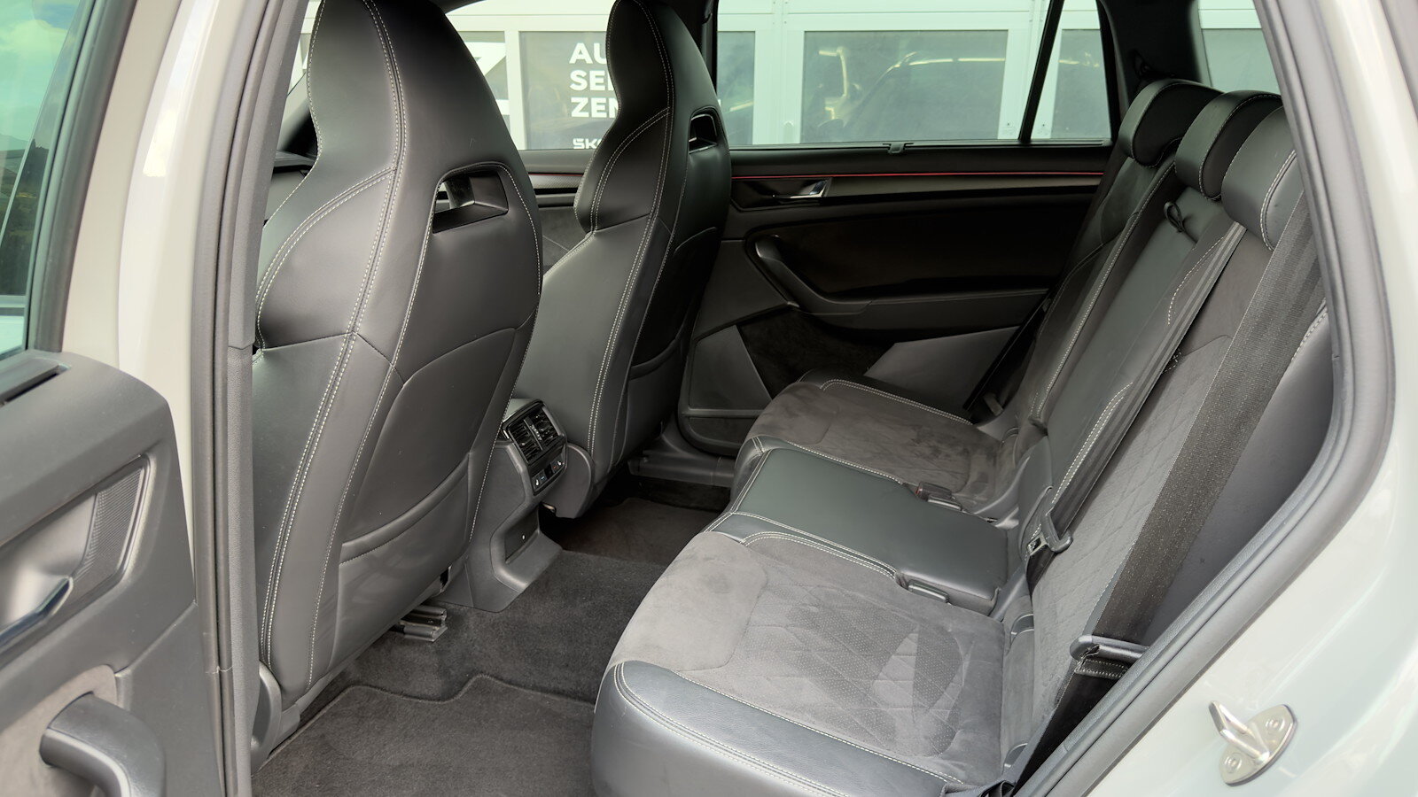 SKODA Kodiaq 2.0 TSI Sportline DSG, Benzin, Occasion / Gebraucht, Automatik - 6