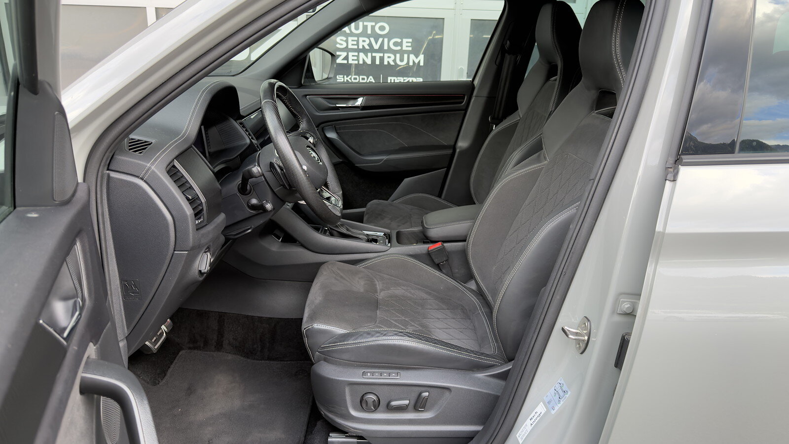 SKODA Kodiaq 2.0 TSI Sportline DSG, Benzin, Occasion / Gebraucht, Automatik - 7