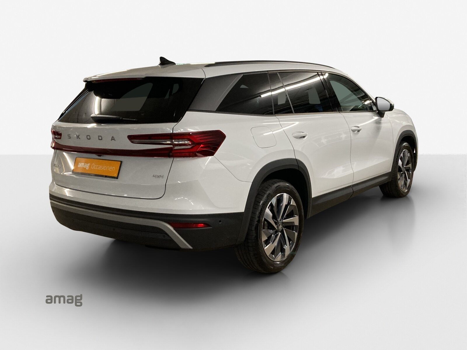 SKODA Kodiaq Selection, Petrol, Second hand / Used, Automatic - 5