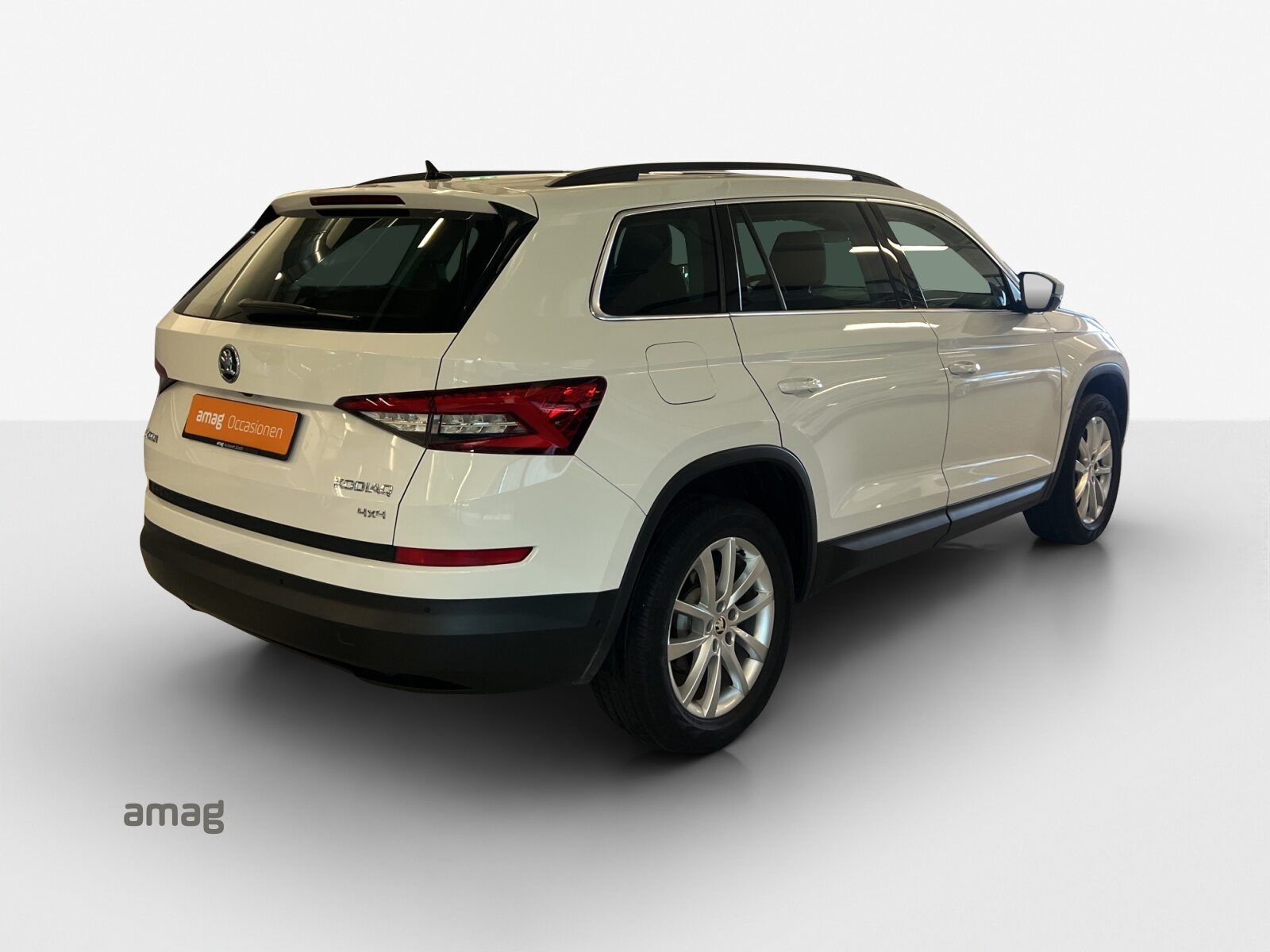 SKODA KODIAQ Style, Petrol, Second hand / Used, Automatic - 5