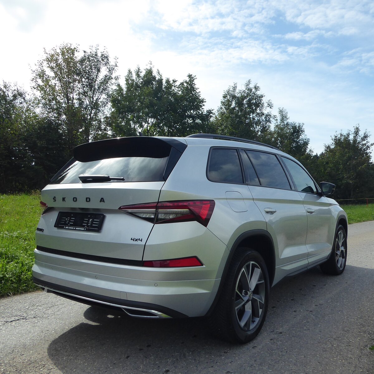 SKODA Kodiaq 2.0 TDI CR SportLine 4x4 DSG, Diesel, Occasion / Gebraucht, Automatik - 4