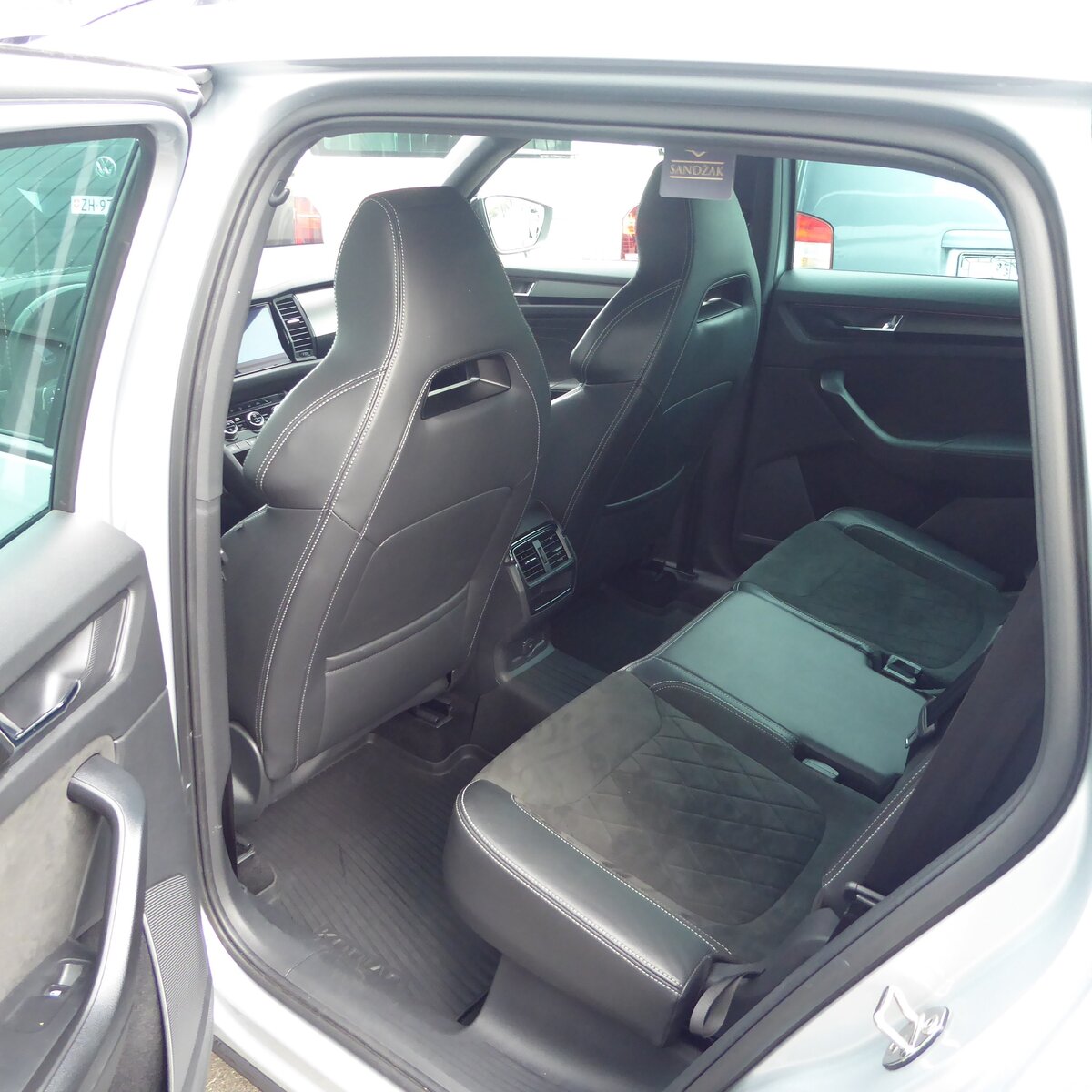 SKODA Kodiaq 2.0 TDI CR SportLine 4x4 DSG, Diesel, Occasion / Gebraucht, Automatik - 6