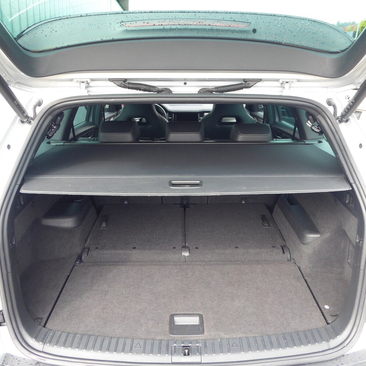 SKODA Kodiaq 2.0 TDI CR SportLine 4x4 DSG, Diesel, Occasion / Gebraucht, Automatik - 7