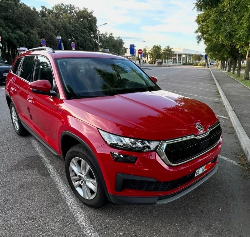 SKODA KODIAQ SUV, Benzin, Occasion / Gebraucht, Handschaltung - 4