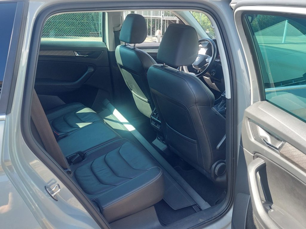 SKODA 2.0 TSI Clever DSG, Benzin, Occasion / Gebraucht, Automatik - 7
