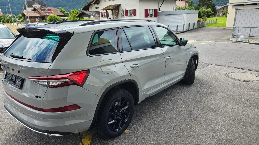 SKODA KODIAQ 2.0 TDI 200 Sportline DSG, Diesel, Occasion / Gebraucht, Automatik - 4