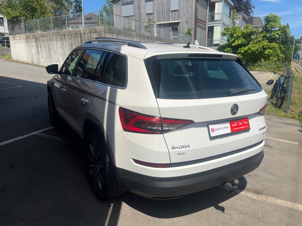 SKODA KODIAQ 2.0 TSI Style DSG, Petrol, Second hand / Used, Automatic - 4