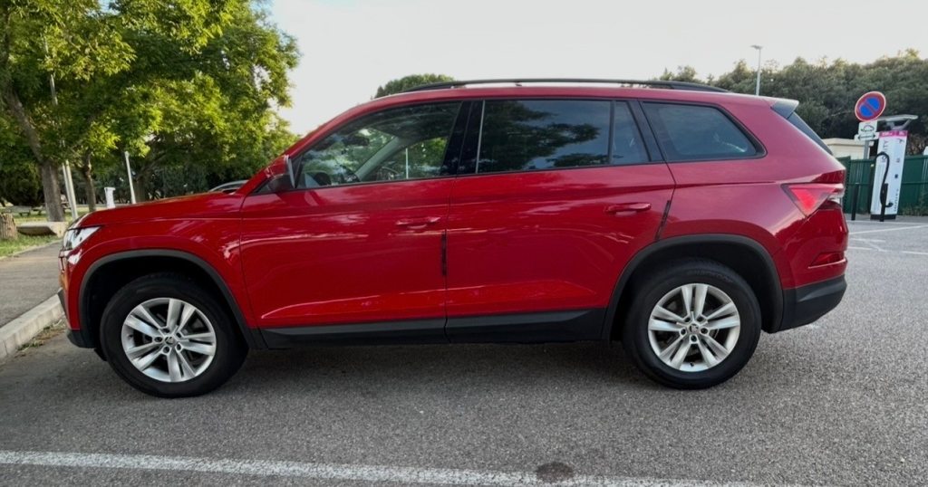 SKODA KODIAQ SUV, Benzin, Occasion / Gebraucht, Handschaltung - 6