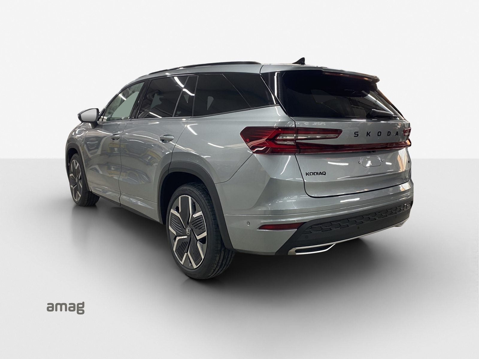 SKODA Kodiaq iV Sportline, Voll-Hybrid Benzin/Elektro, Vorführwagen, Automatik - 3