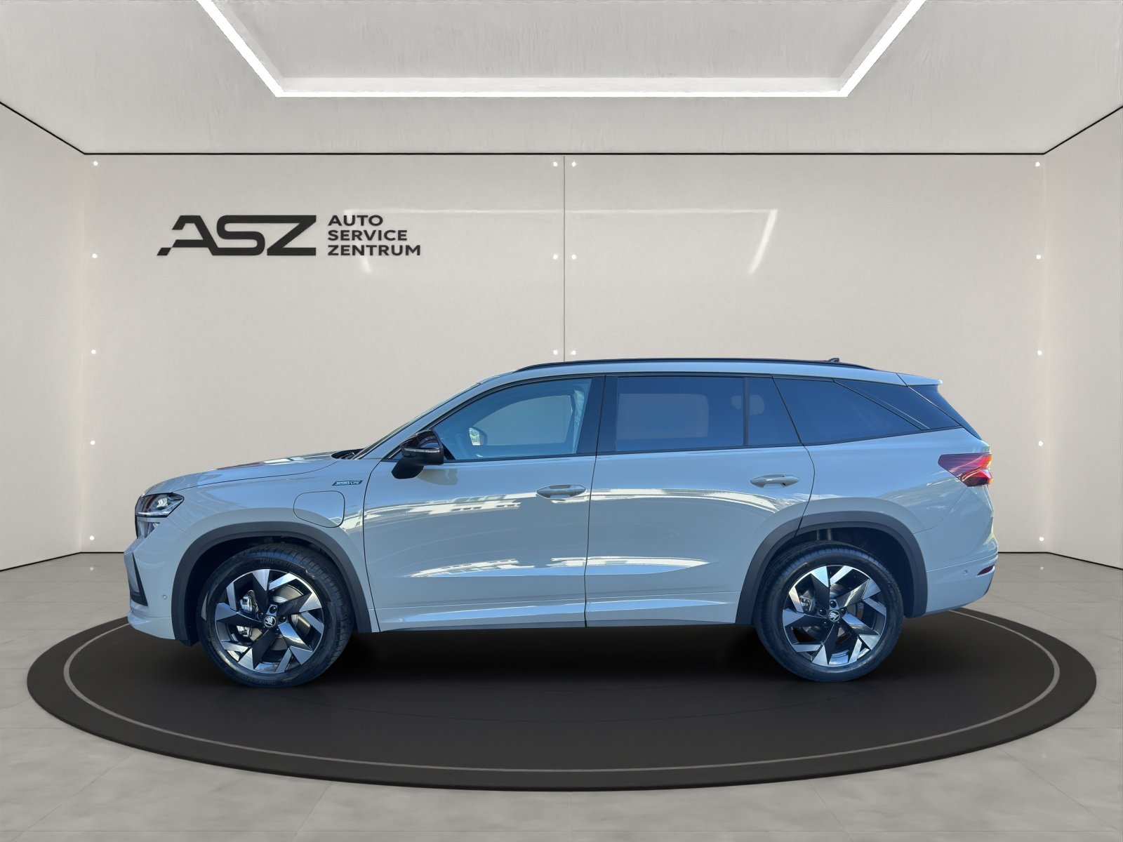 SKODA Kodiaq 1.5 TSI PHEV SportLine 2WD, Hybride Intégral Essence/Électricité, Voiture de démonstration, Automatique - 2
