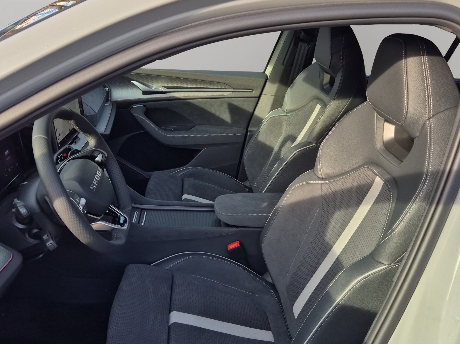 SKODA Kodiaq 2.0 TSI Sportline 4x4, Essence, Voiture de démonstration, Automatique - 6