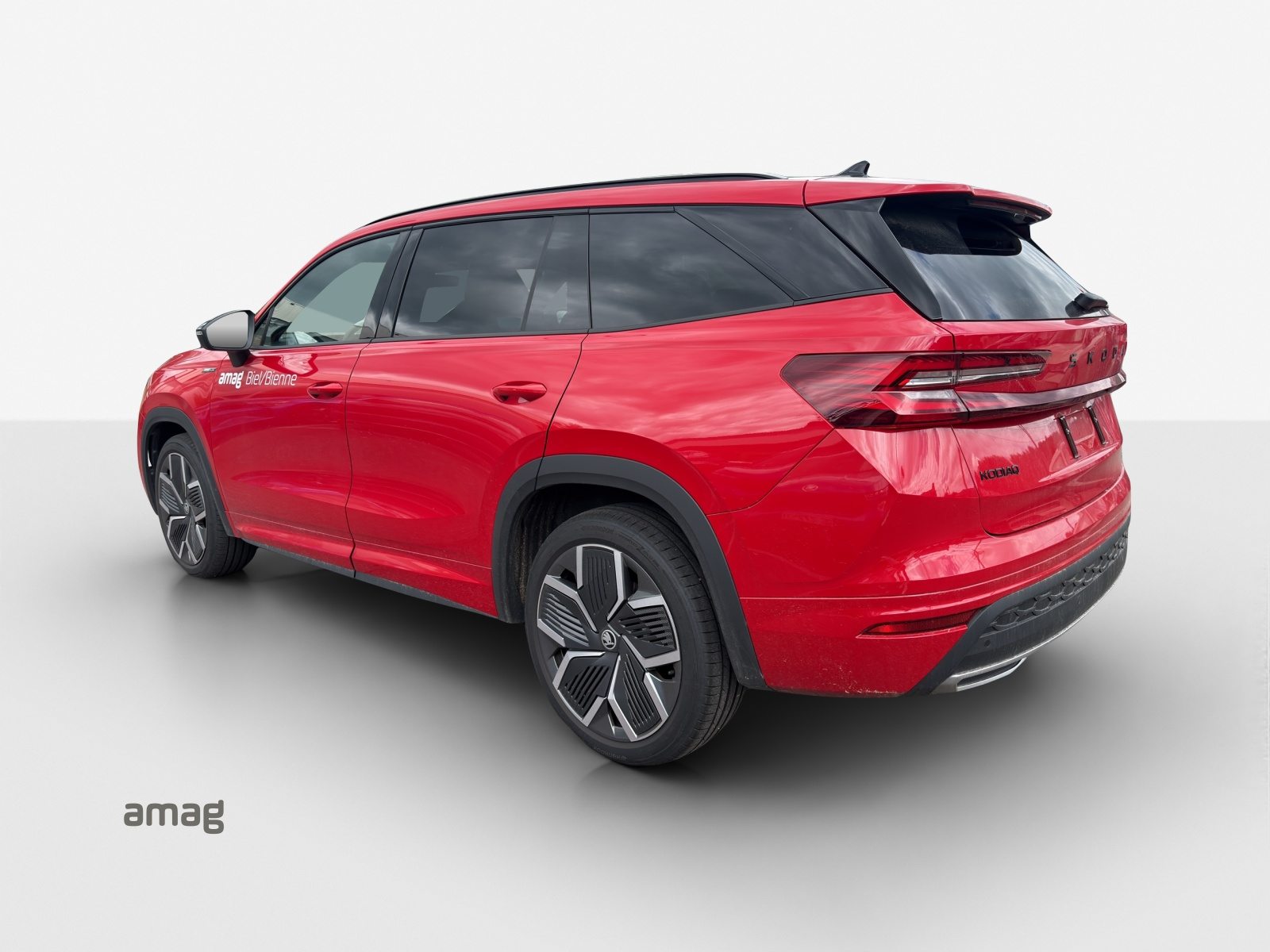 SKODA Kodiaq Sportline, Petrol, Ex-demonstrator, Automatic - 3