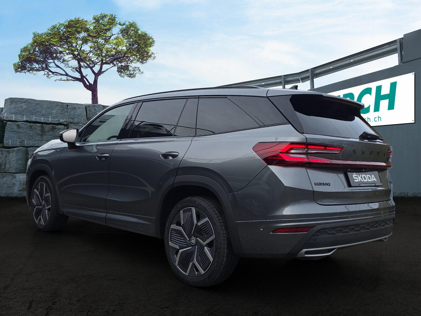 SKODA Kodiaq Sportline, Petrol, Ex-demonstrator, Automatic - 4