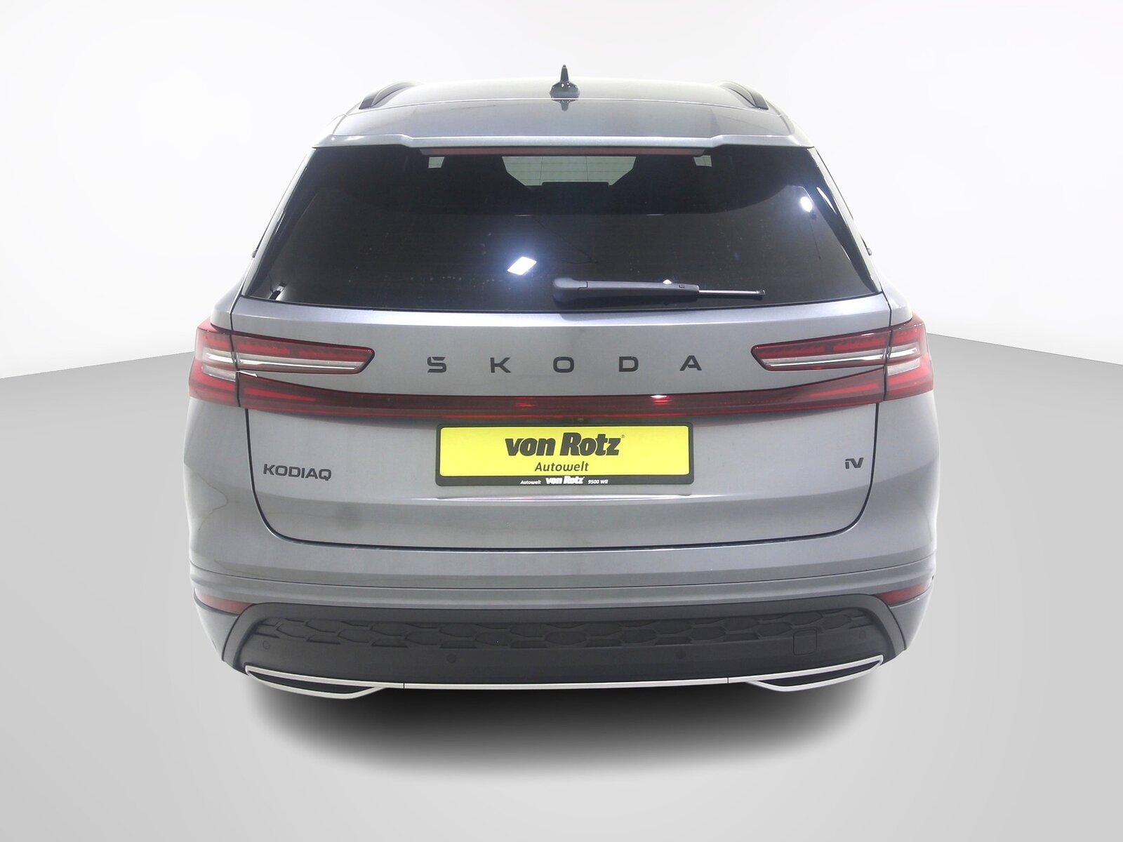 SKODA Kodiaq 1,5 TSI iV Plug-in-Hybrid Sportline, Plug-in-Hybrid Petrol/Electric, Ex-demonstrator, Automatic - 3