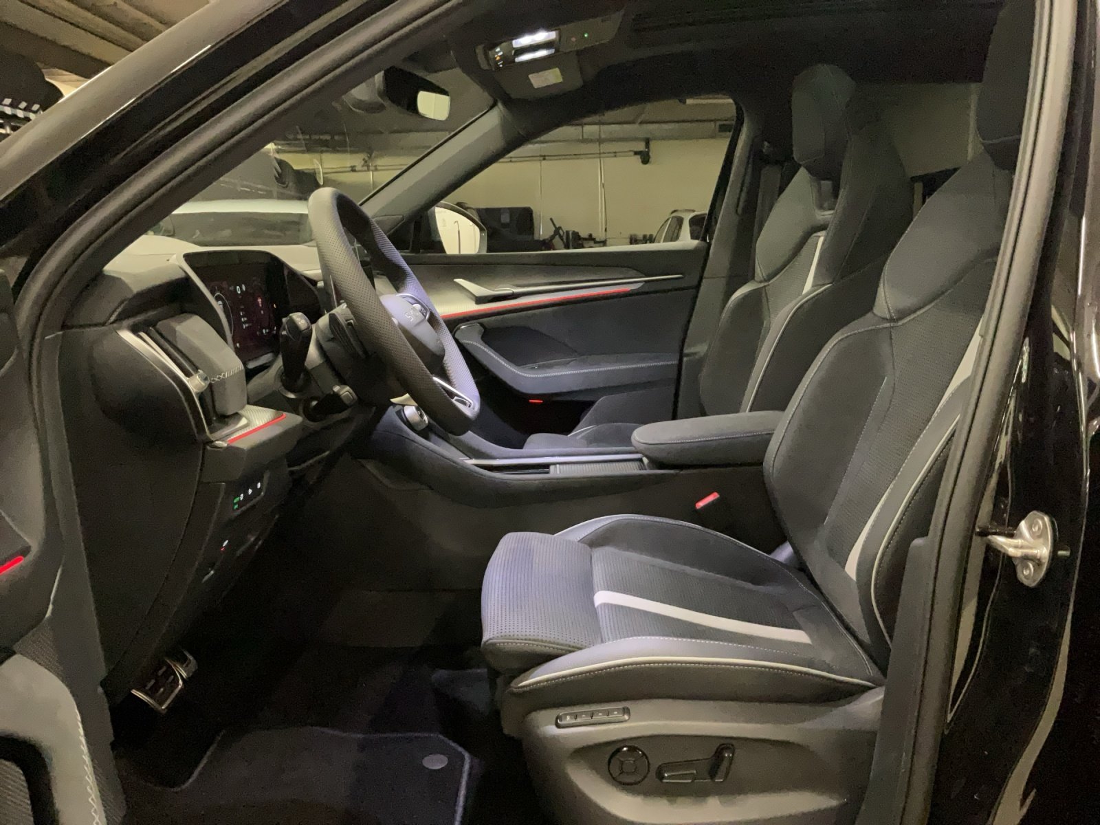 SKODA Kodiaq 1.5 TSI PHEV Sportline, Plug-in-Hybrid Benzina/Elettrica, Auto nuove, Automatico - 6