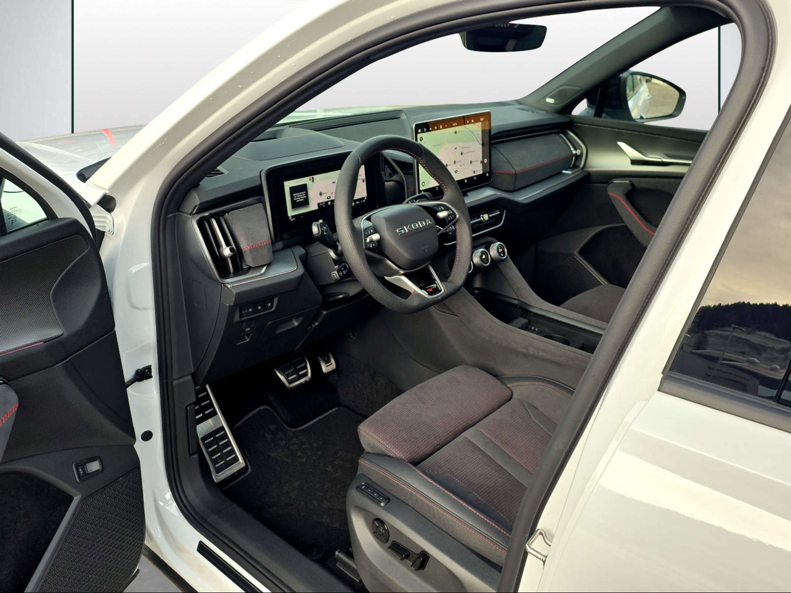 SKODA Kodiaq RS, Petrol, New car, Automatic - 6