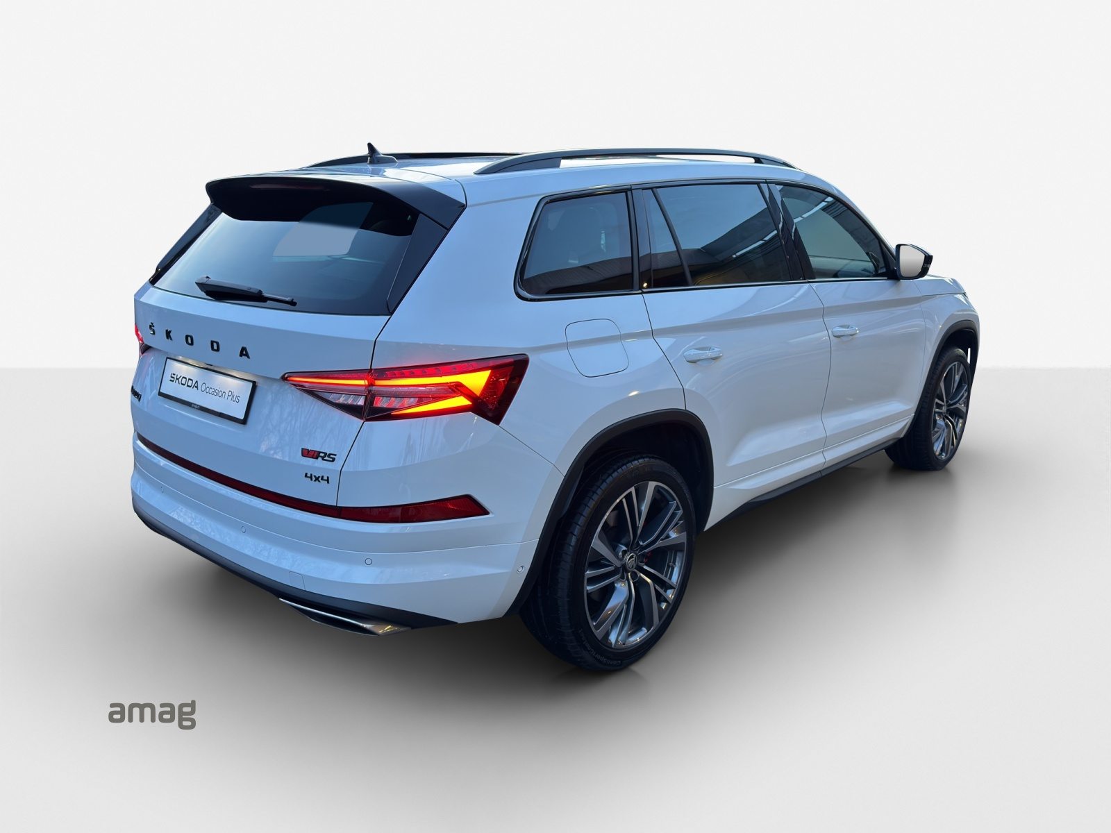 SKODA NEW KODIAQ RS, Petrol, Second hand / Used, Automatic - 5