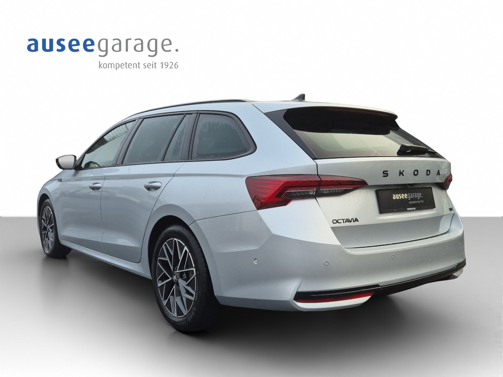 SKODA Octavia Combi 2.0 TSI Dynamic 4x4 DSG, Benzin, Neuwagen, Automat - 3