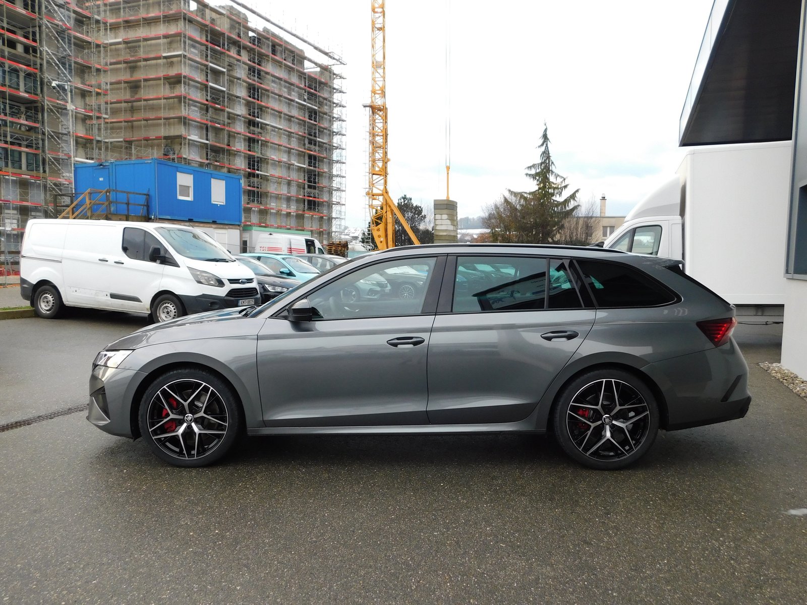 SKODA Octavia Combi 2.0 TSI DSG RS, Petrol, New car, Automatic - 3