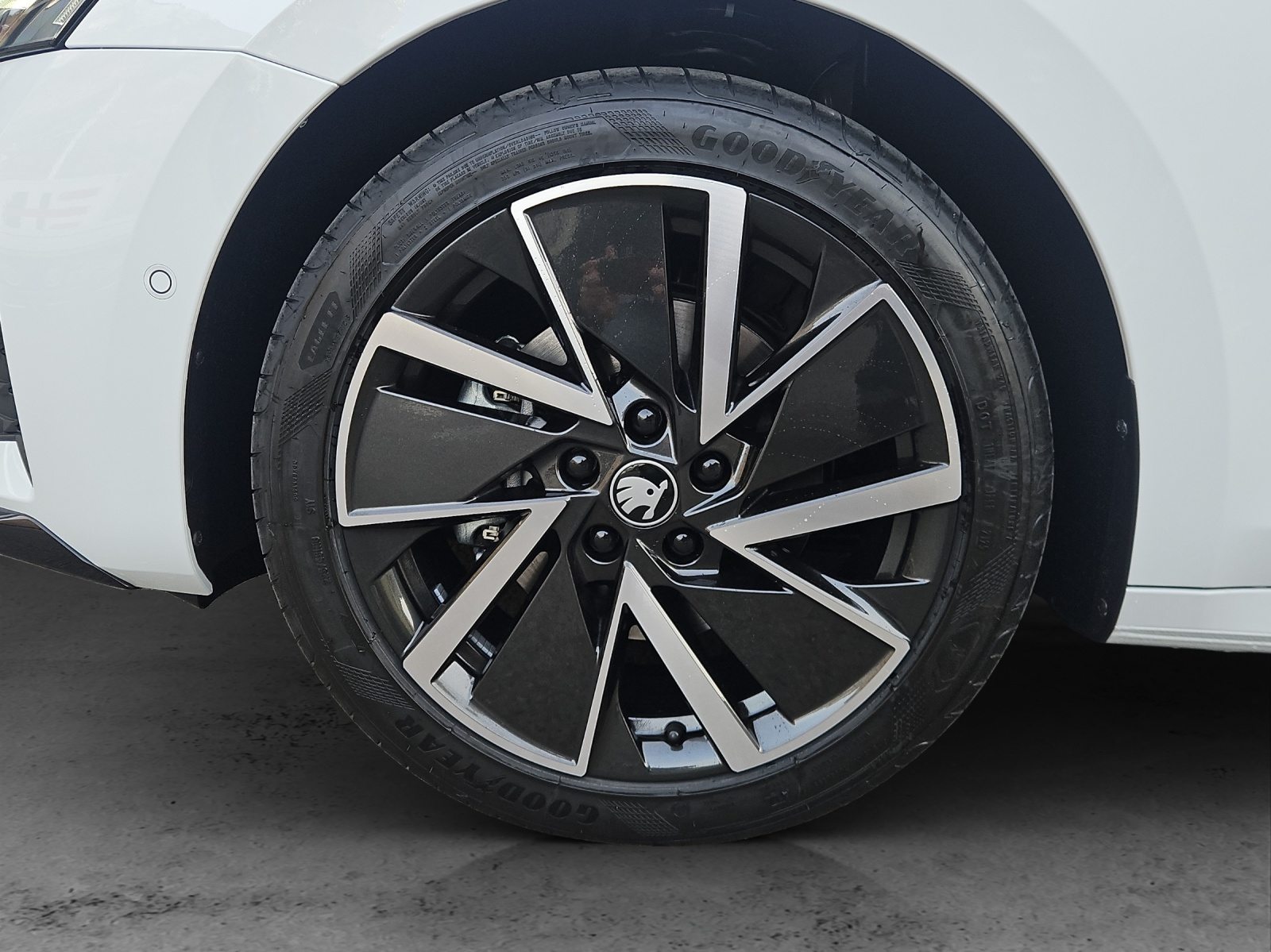 SKODA Octavia Sportline Dynamic (Netto), Essence, Voiture nouvelle, Automatique - 4