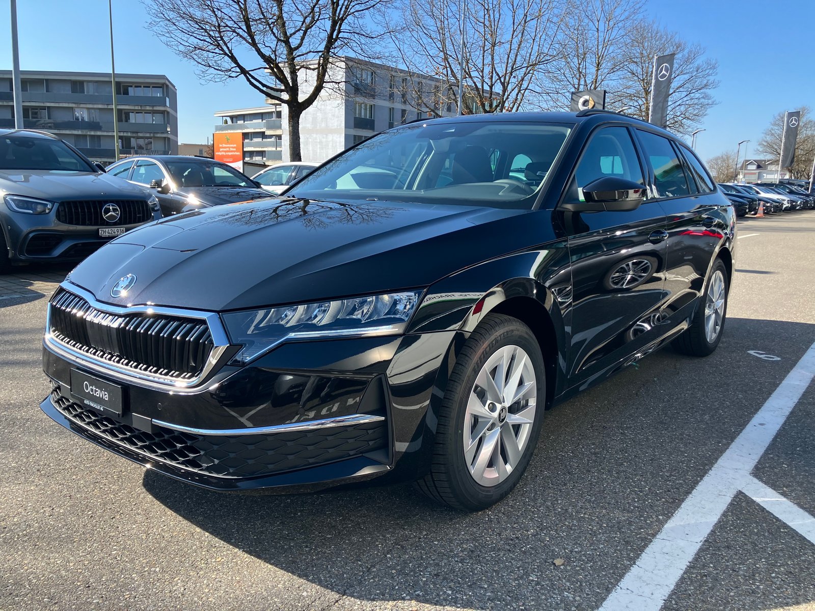 SKODA Octavia Combi 2.0 TSI DSG Selection 4x4, Benzin, Neuwagen, Automatik - 4
