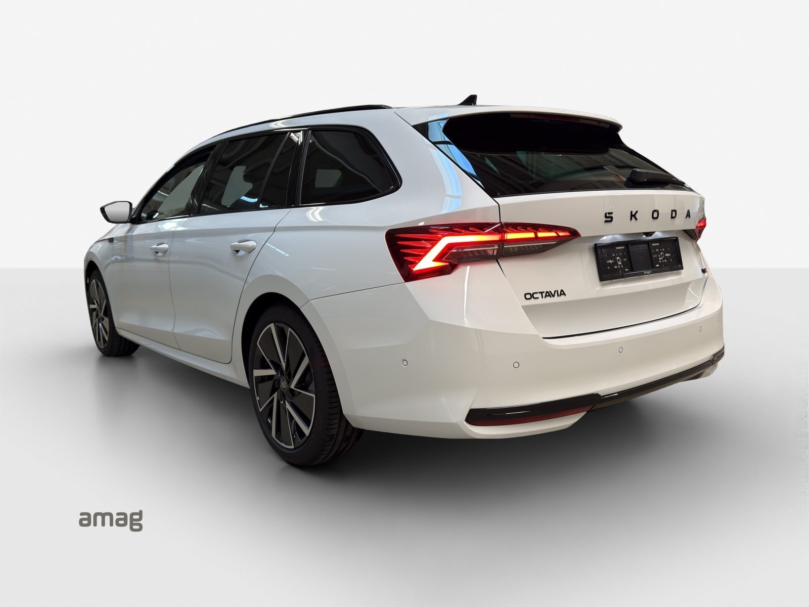SKODA Octavia Sportline Dynamic (Netto), Essence, Voiture nouvelle, Automatique - 3