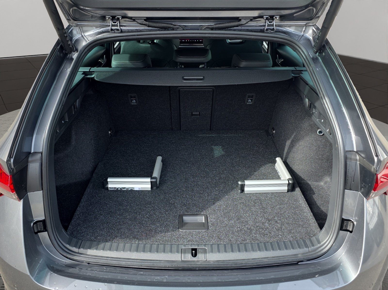SKODA Octavia Combi 2.0 TSI DSG Dynamic 4x4, Benzin, Neuwagen, Automatik - 6