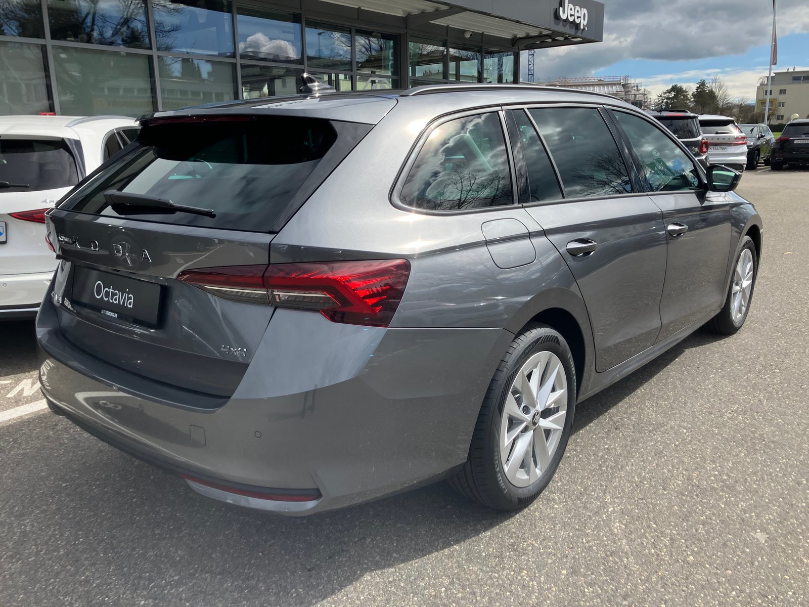 SKODA Octavia Combi 2.0 TSI DSG Selection 4x4, Essence, Voiture nouvelle, Automatique - 4