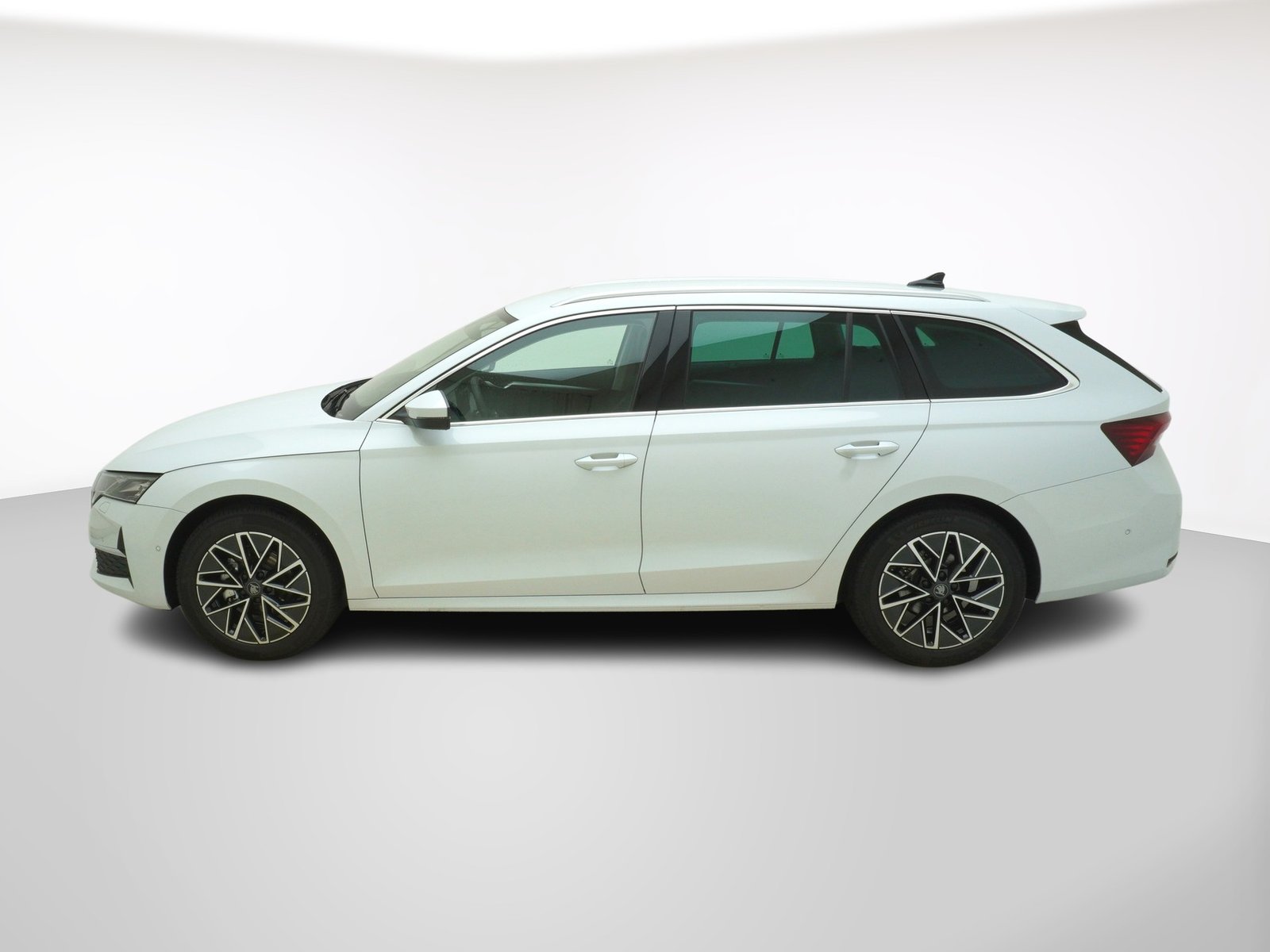 SKODA Octavia 1.5 TSI mHEV Selection-Lounge DSG, Essence, Voiture nouvelle, Automatique - 2