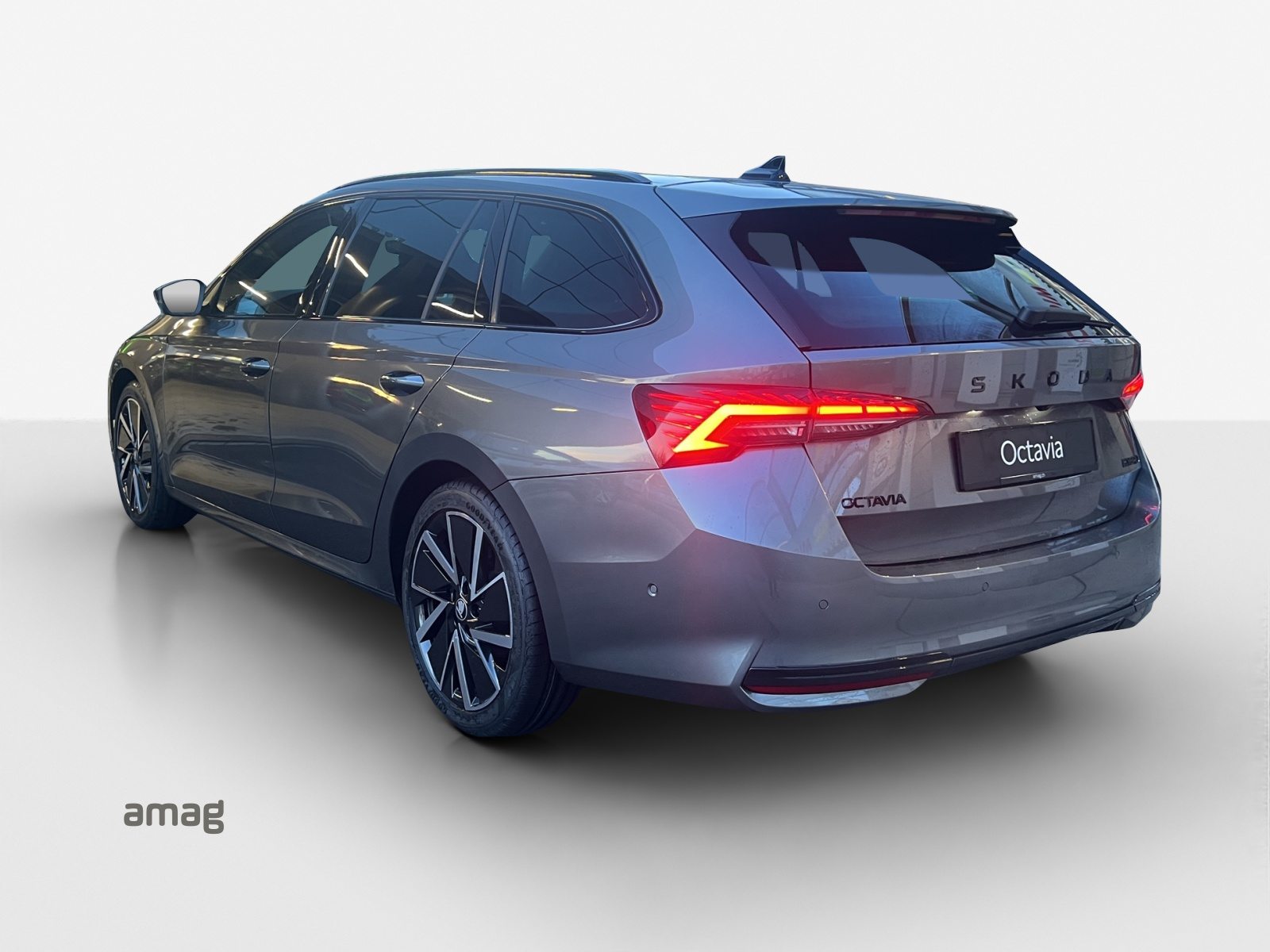 SKODA Octavia Sportline Dynamic (Netto), Essence, Voiture nouvelle, Automatique - 3