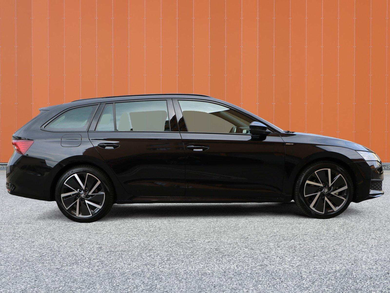 SKODA Octavia Combi 2.0 TSI DSG Sport Line 4x4, Petrol, New car, Automatic - 4
