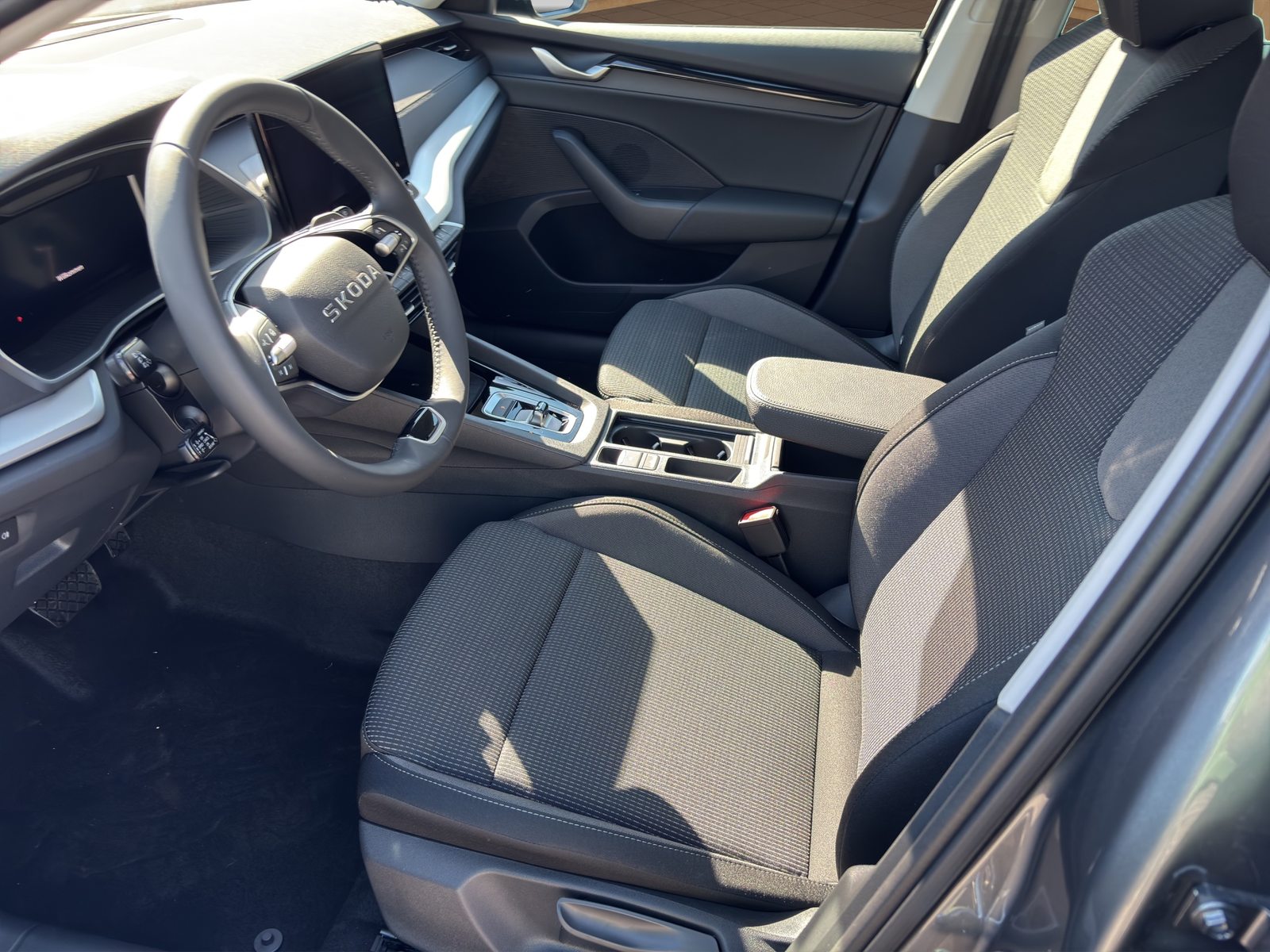 SKODA Octavia Selection, Diesel, New car, Automatic - 7