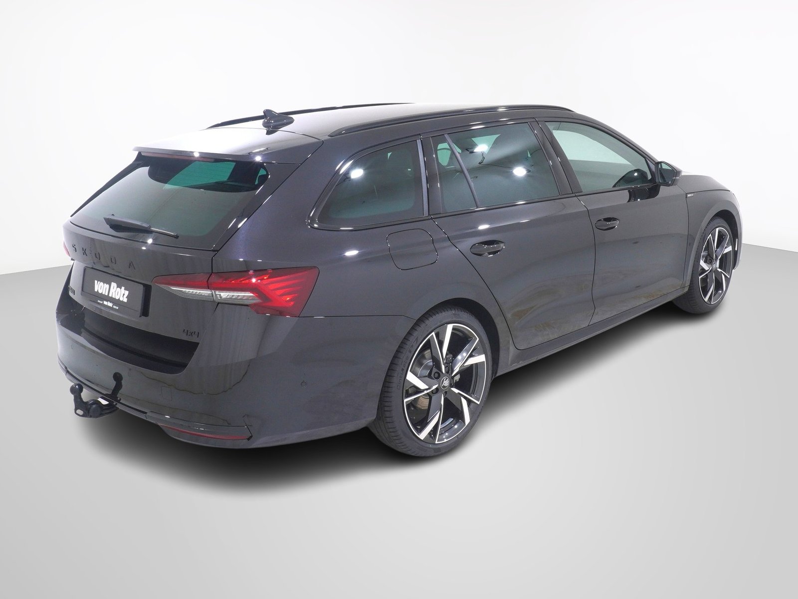 SKODA Octavia 2.0 TSI SportLine 4x4 DSG, Petrol, New car, Automatic - 5