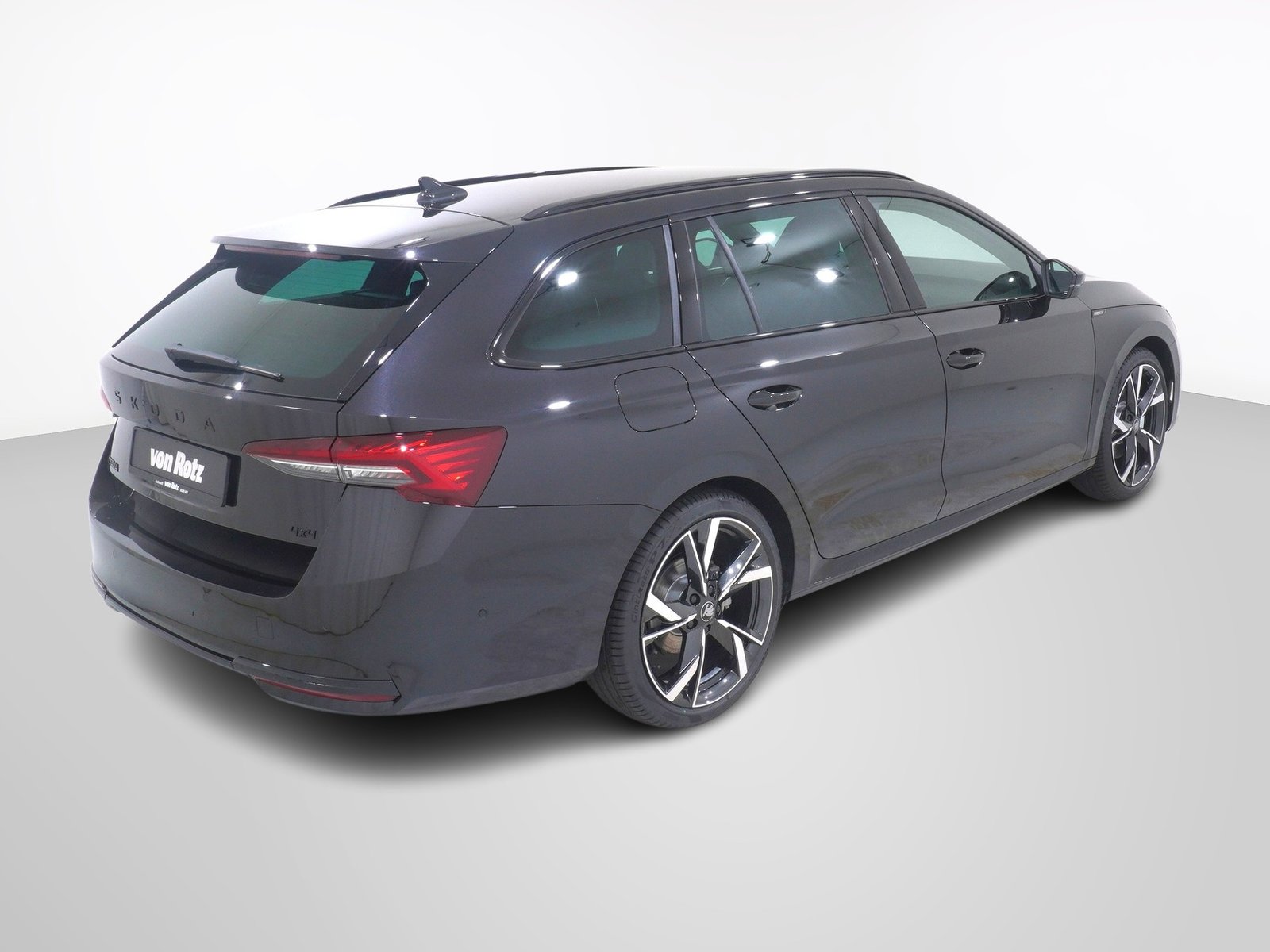 SKODA Octavia 2.0 TSI SportLine 4x4 DSG, Petrol, New car, Automatic - 6
