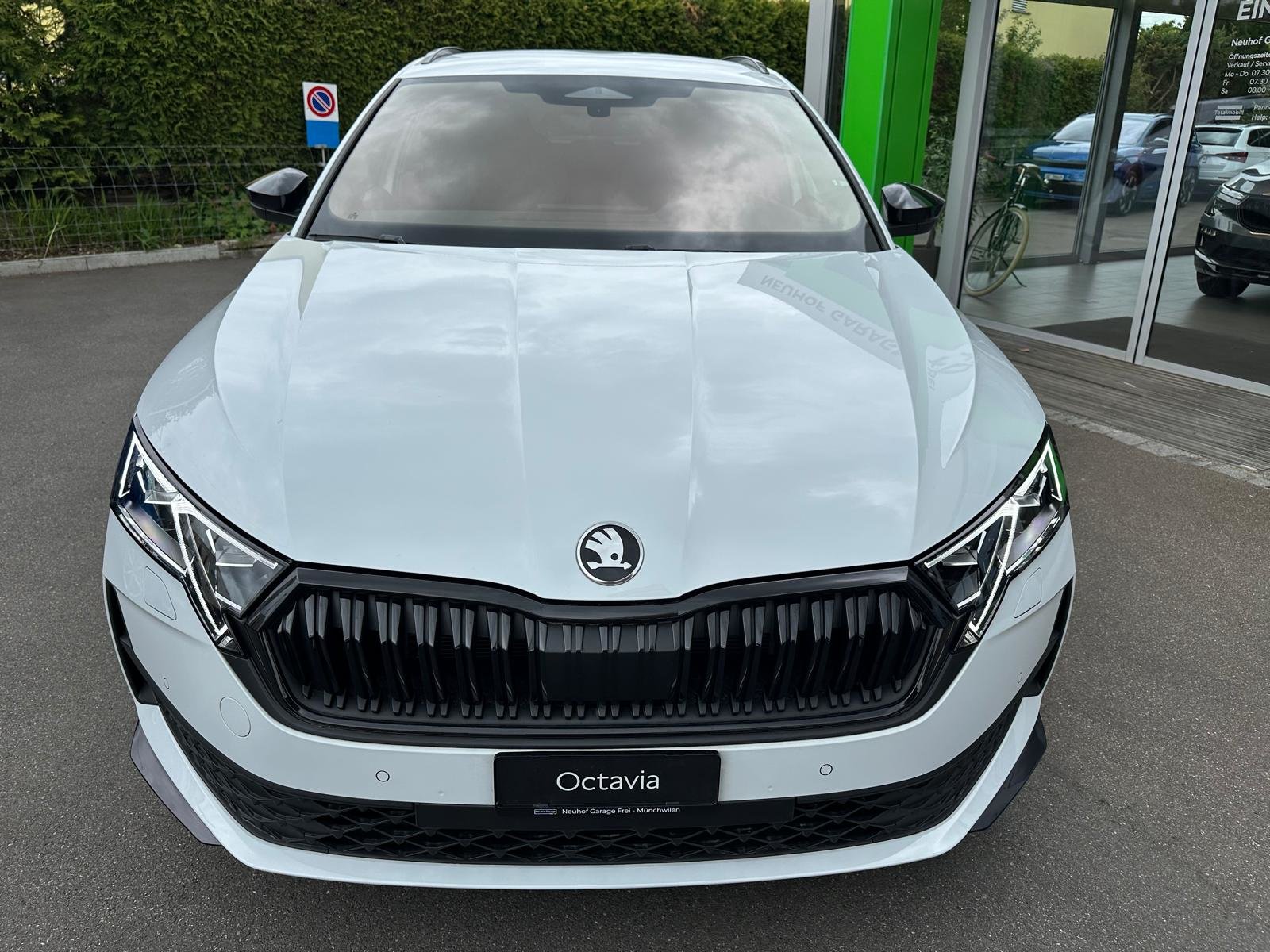 SKODA Octavia Combi 2.0 TSI DSG Sport Line 4x4, Benzina, Auto nuove, Automatico - 2